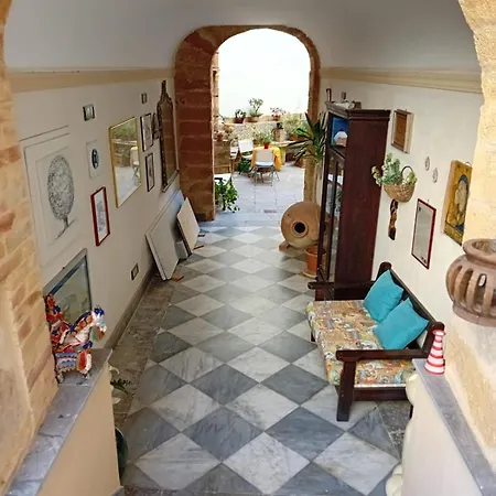 Vernagallo's House
